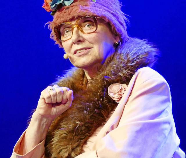 Comedy Dinner Jolanda Jochnachel