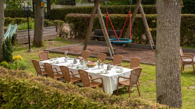 Hotelgarten Bankett: Veranstaltungsräume - Hotel zur Saarschleife